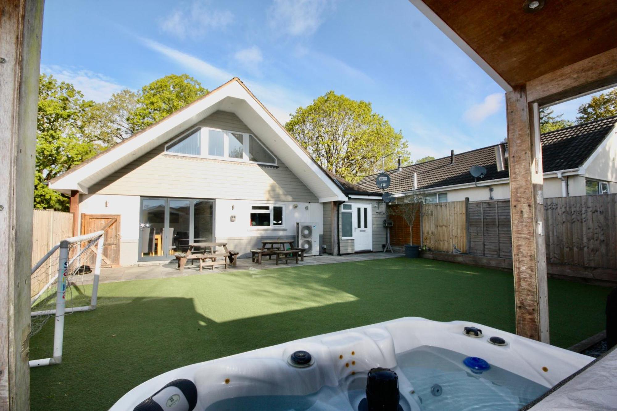 Four Corners Holiday Home Hot Tub & Sauna ファーンダウン エクステリア 写真